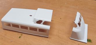 Styrehuset 3D printet i 2 deler og skal limes sammen.